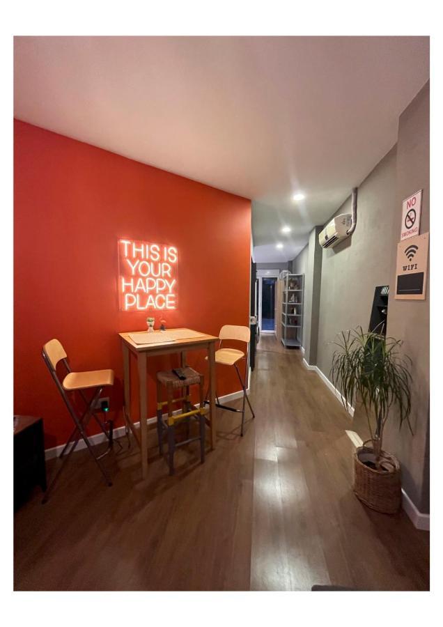 Cosy Flat With A Garden In Central Kadikoy Istanbul Exterior photo